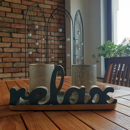 Etna Frühstückspension Dziwnówek