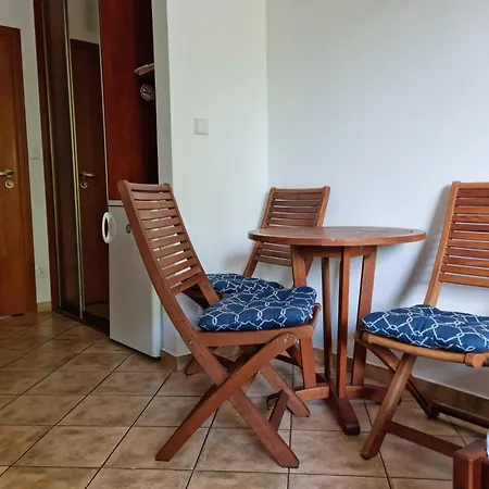 Etna Frühstückspension Dziwnówek